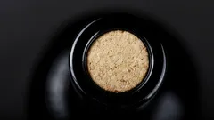 Este truque salva a noite: como abrir uma garrafa de vinho sem saca-rolhas em apenas um minuto